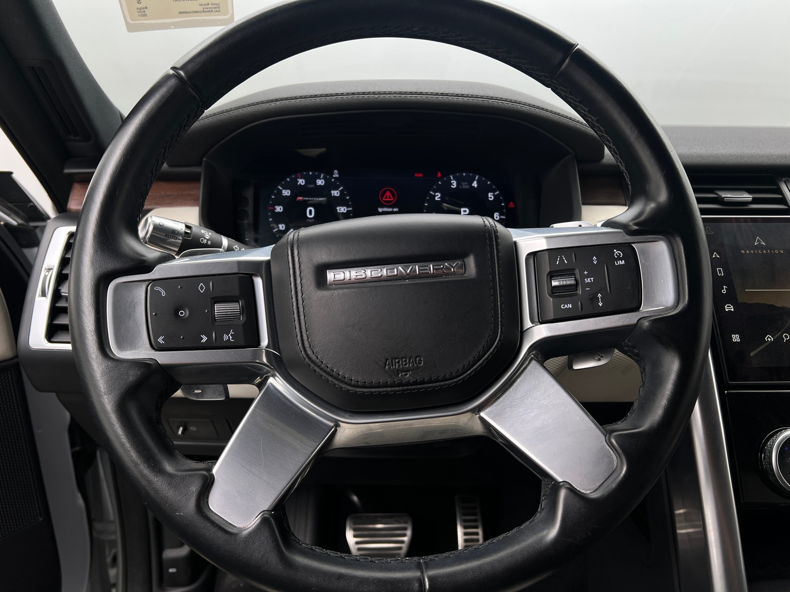 Thumbnail: 2021 Land Rover Discovery - 4