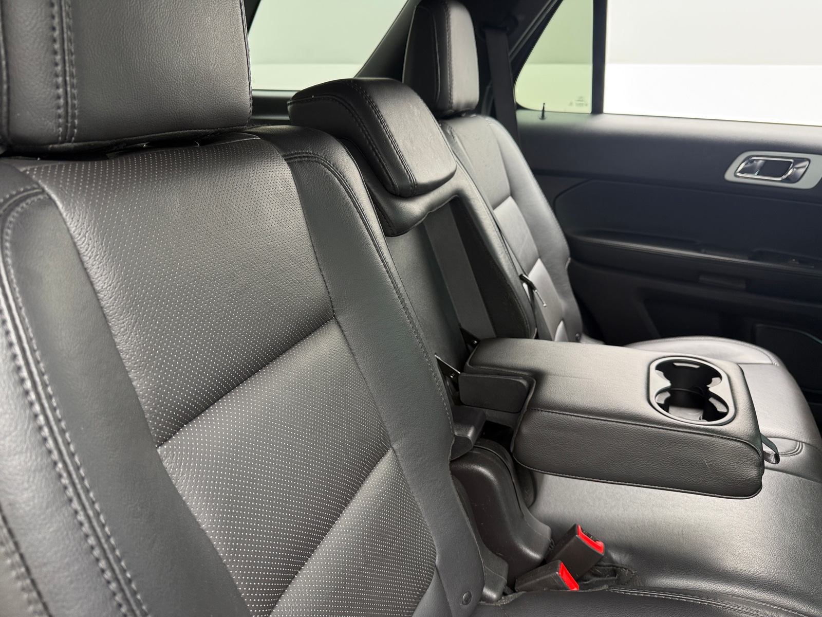 Thumbnail: 2015 Ford Explorer - 5