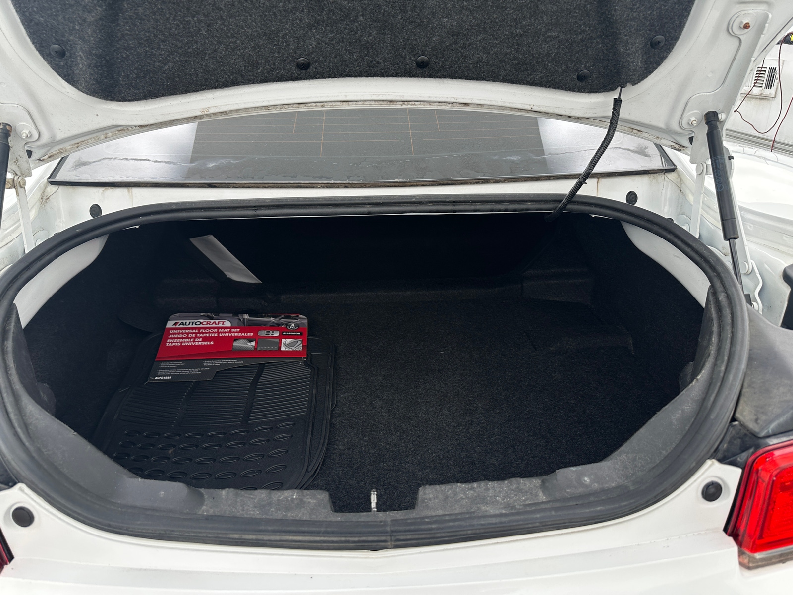 Thumbnail: 2015 Chevrolet Camaro - 5