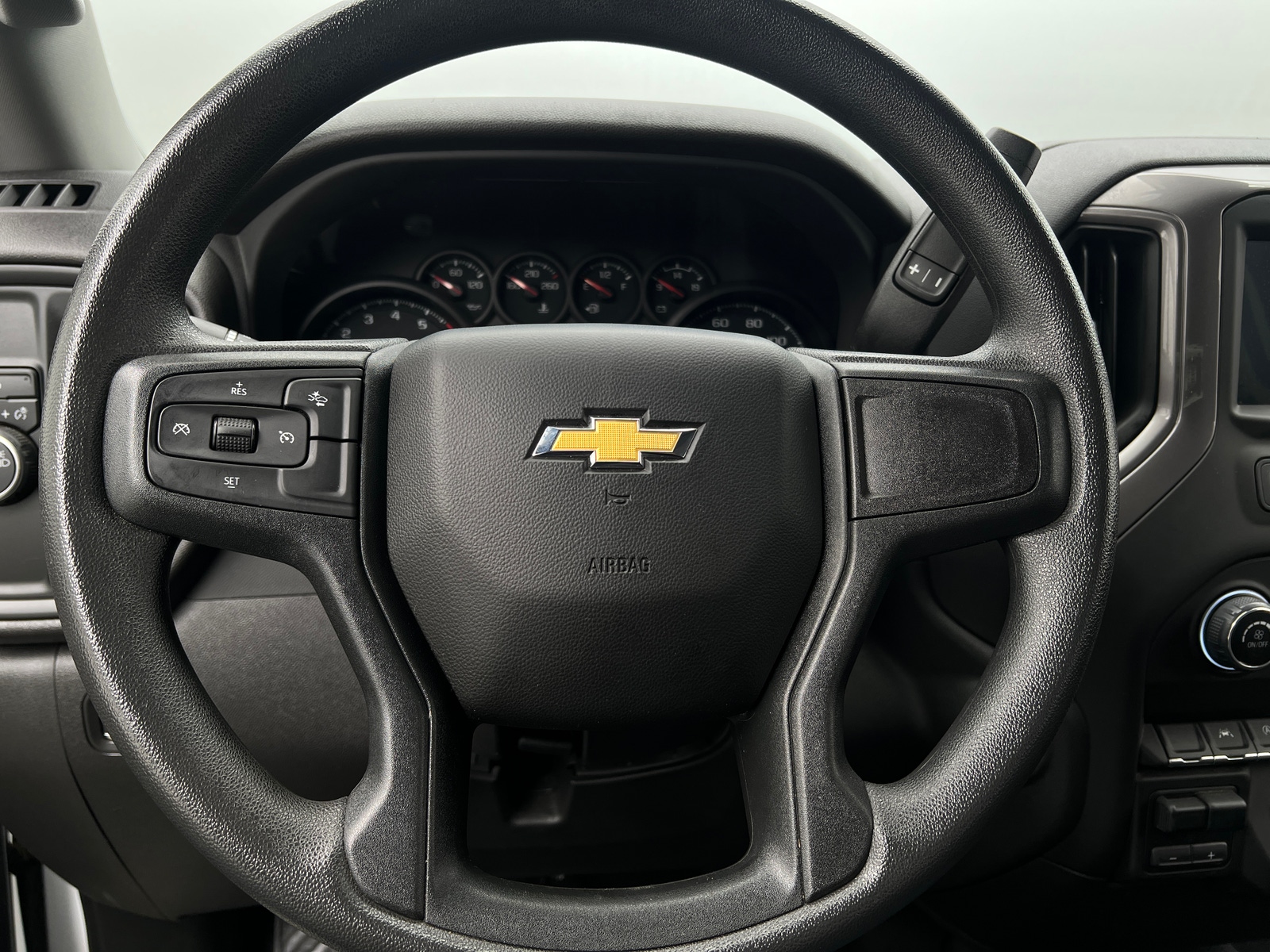 Thumbnail: 2024 Chevrolet Silverado 1500 - 5