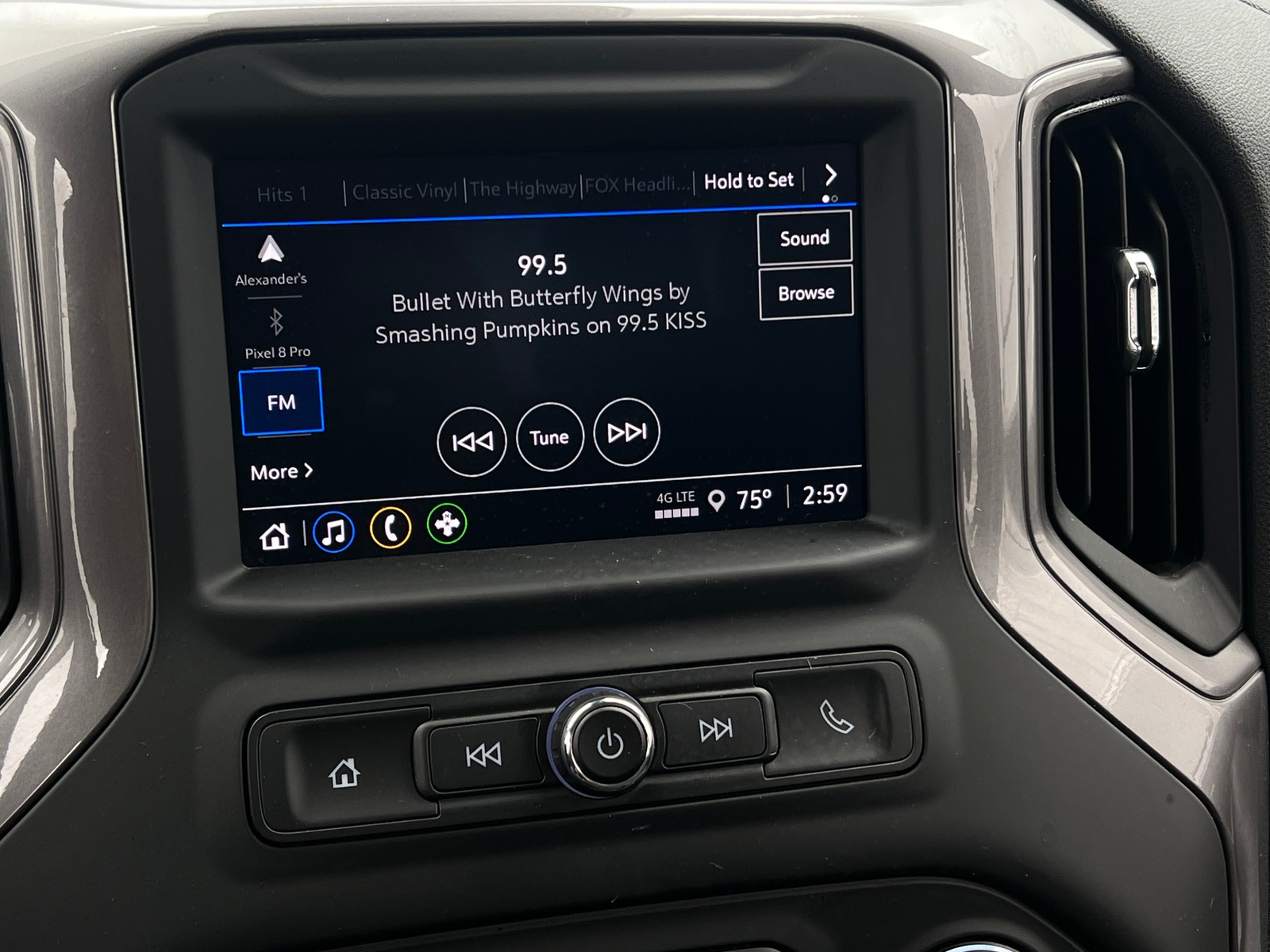 Thumbnail: 2024 Chevrolet Silverado 1500 - 4