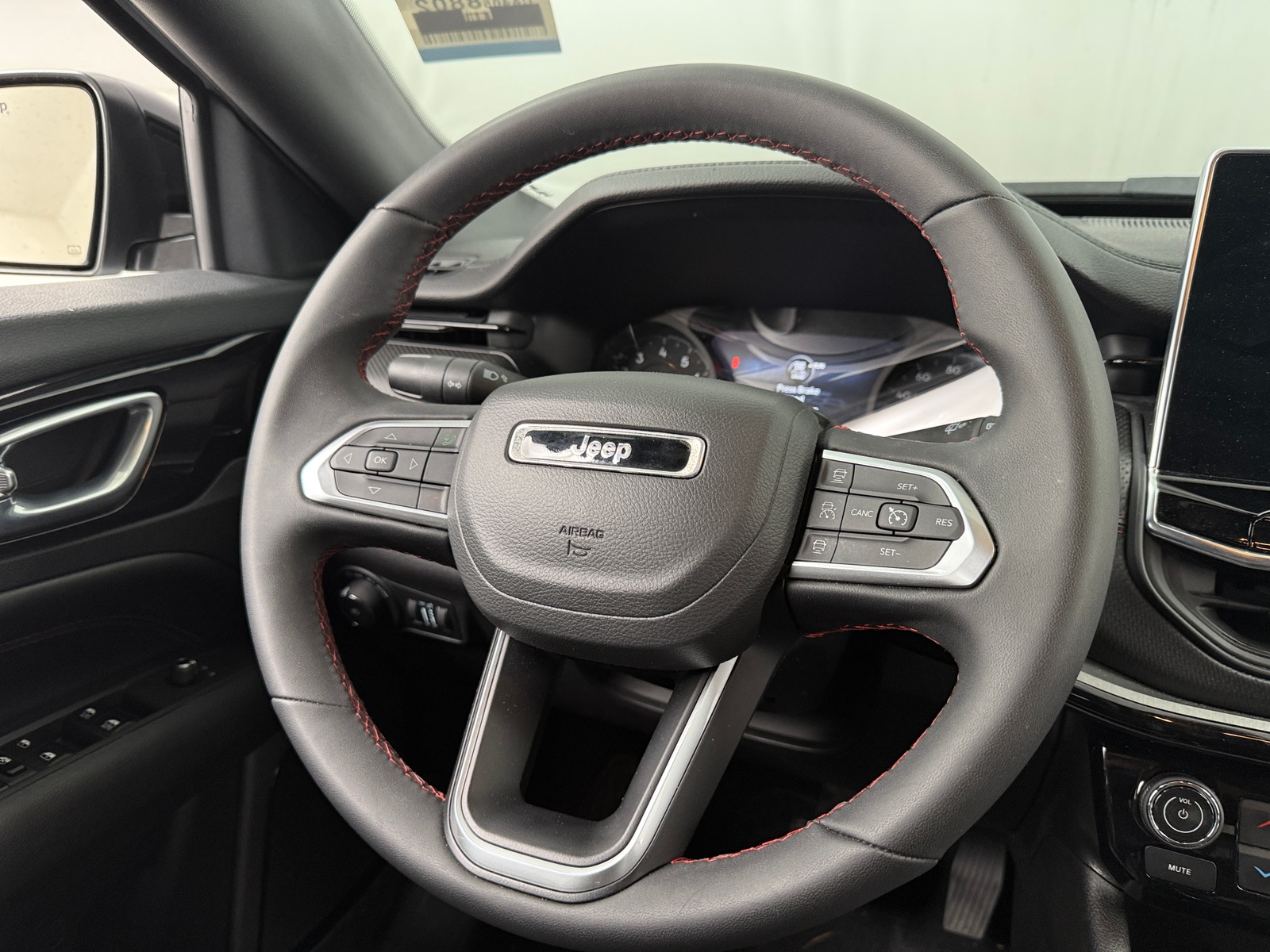 Thumbnail: 2025 Jeep Compass - 4