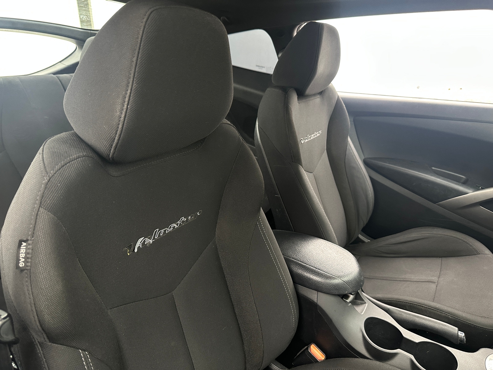 Thumbnail: 2017 Hyundai Veloster - 2