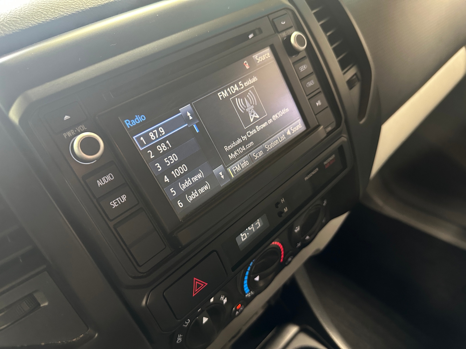 Thumbnail: 2014 Toyota Tacoma - 4