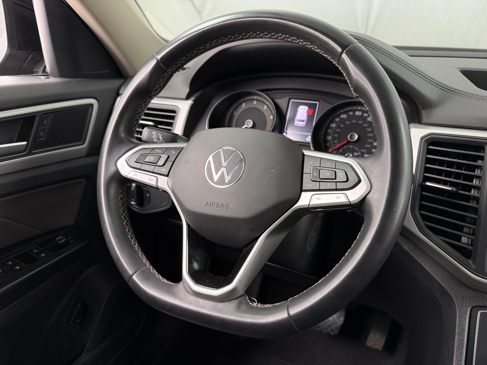 Thumbnail: 2021 Volkswagen Atlas - 4