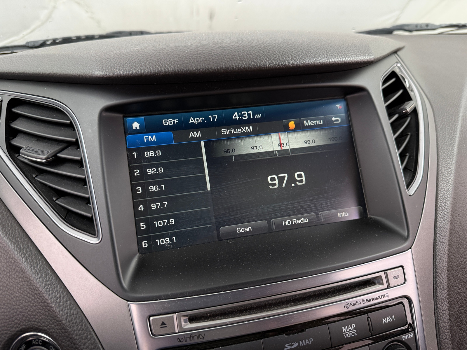 Thumbnail: 2015 Hyundai Azera - 3