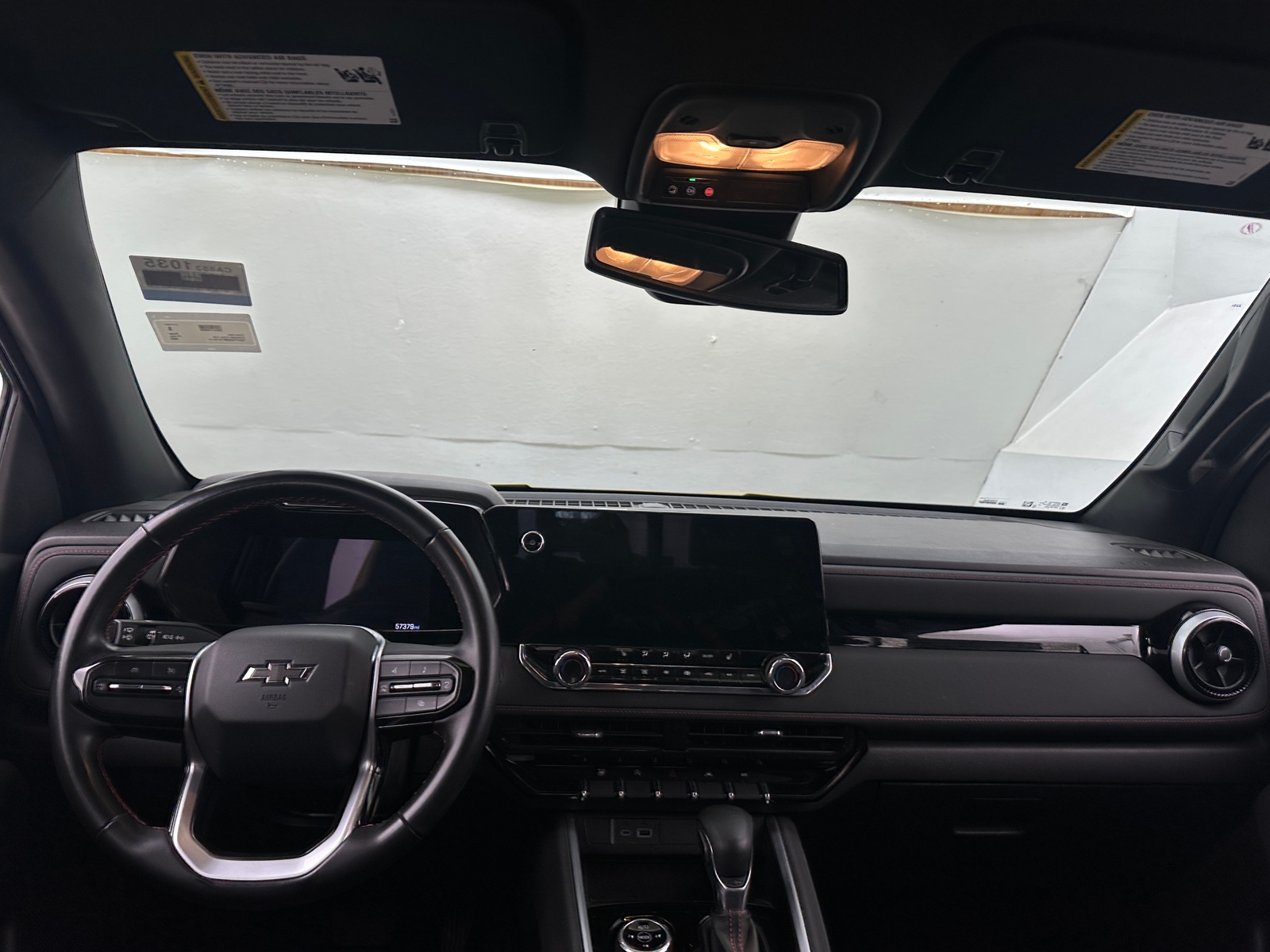 Thumbnail: 2023 Chevrolet Colorado - 3