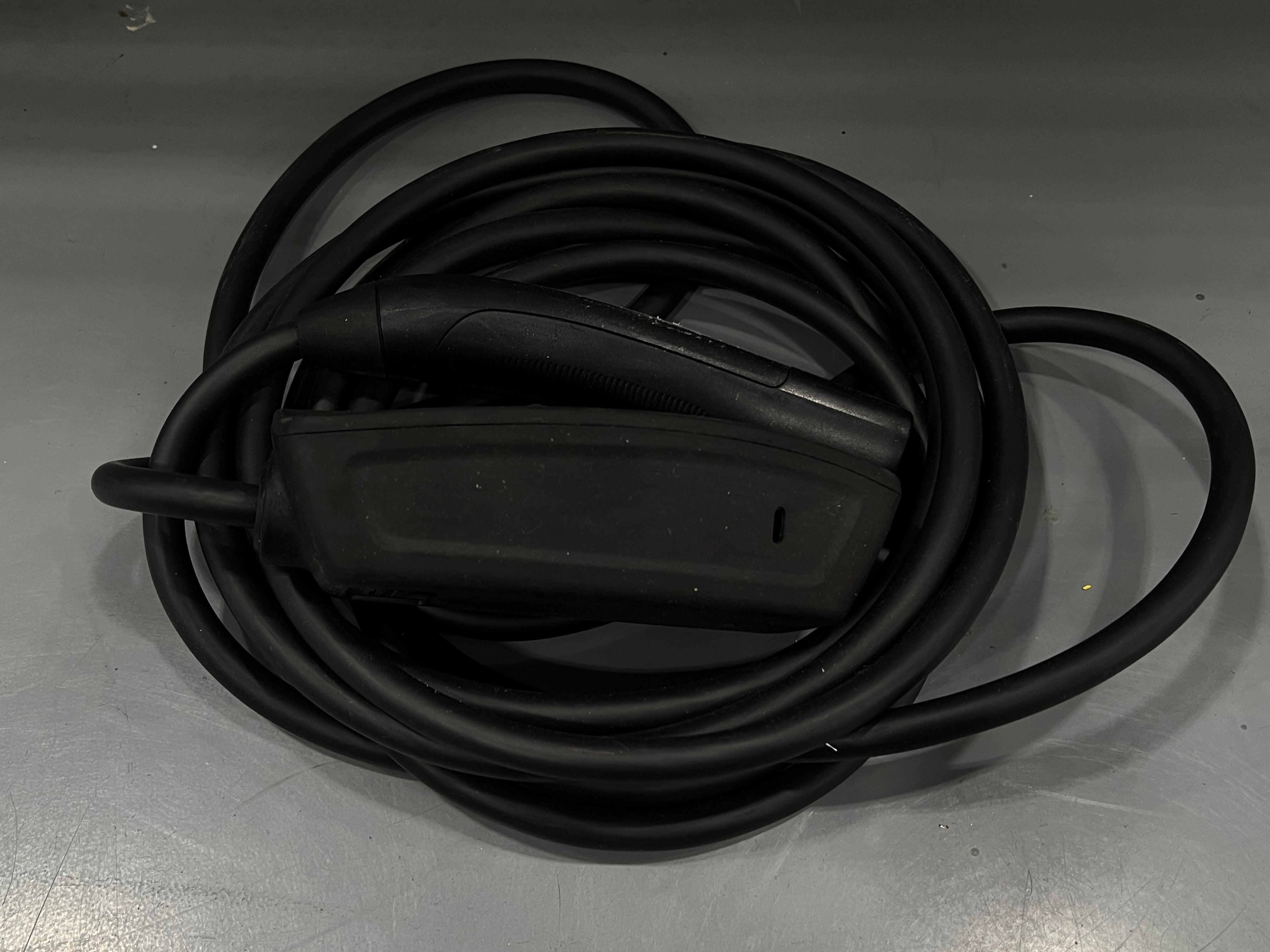 Used 2019 Tesla Model S Base with VIN 5YJSA1E2XKF330089 for sale in Auburn, WA