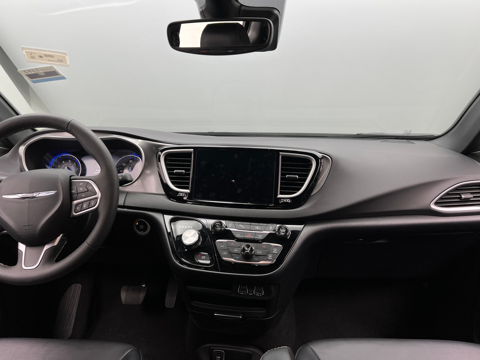 Thumbnail: 2025 Chrysler Pacifica - 2
