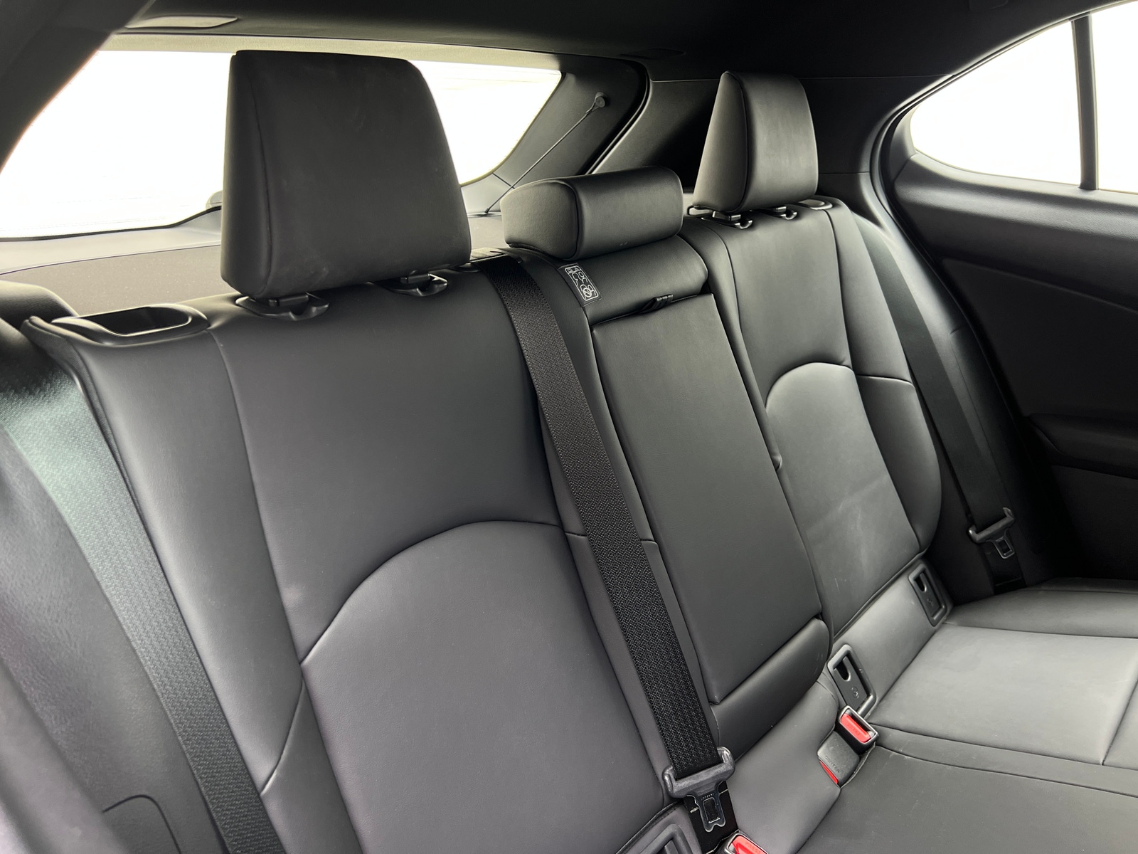 Thumbnail: 2023 Lexus UX - 5