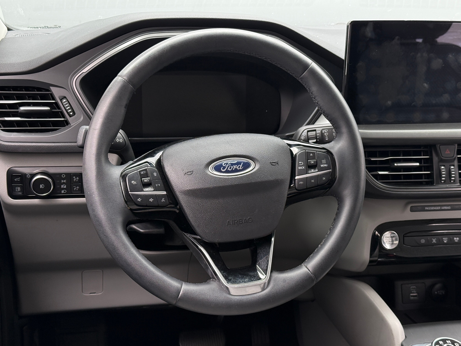 Thumbnail: 2023 Ford Escape - 5