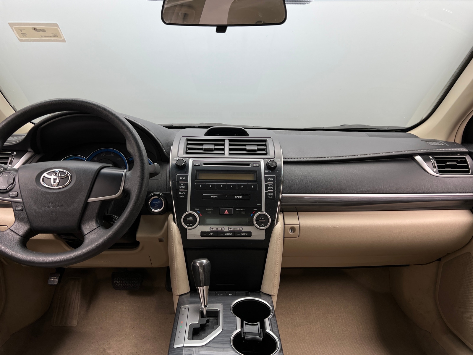 Thumbnail: 2012 Toyota Camry - 3