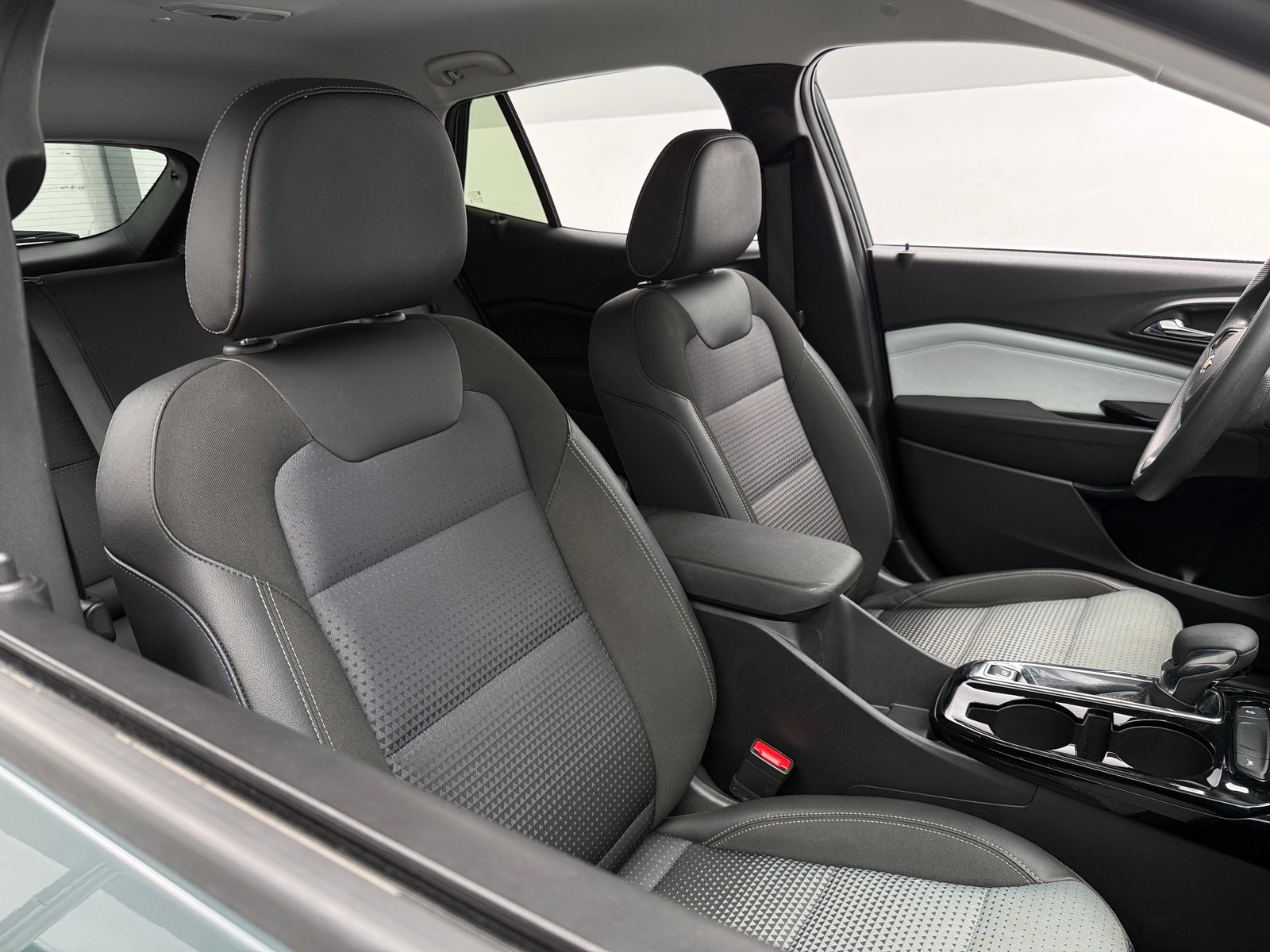 Thumbnail: 2025 Chevrolet Trax - 2