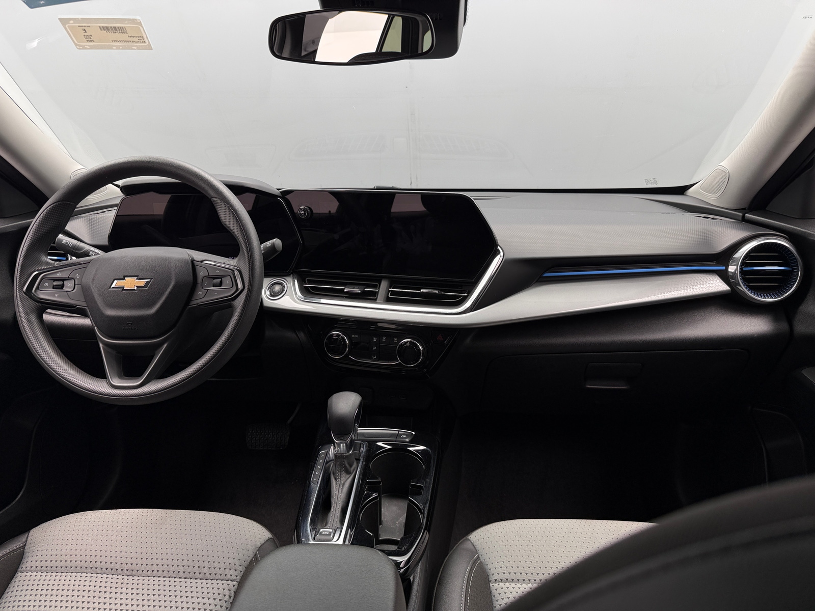 Thumbnail: 2025 Chevrolet Trax - 3