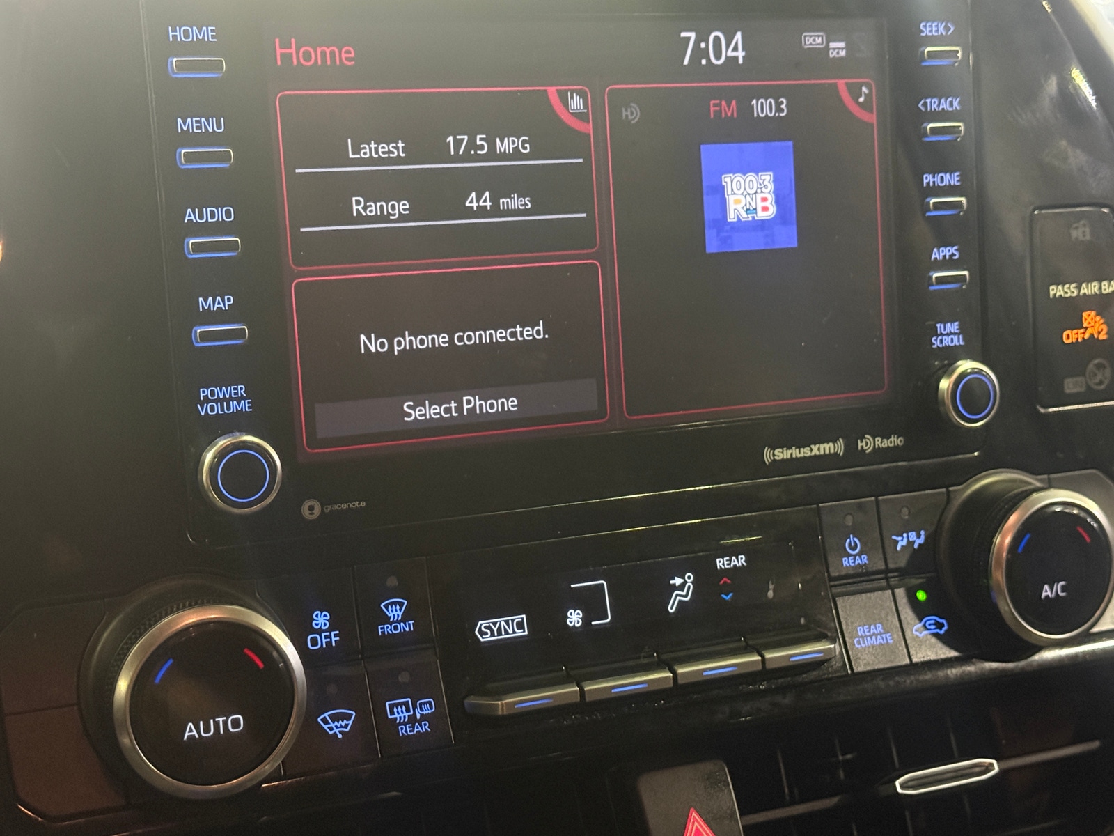 Thumbnail: 2022 Toyota Highlander - 4