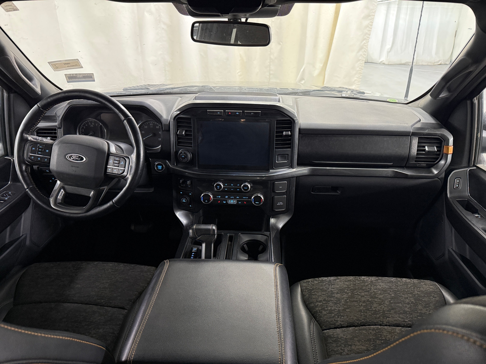 Thumbnail: 2021 Ford Econoline - 3