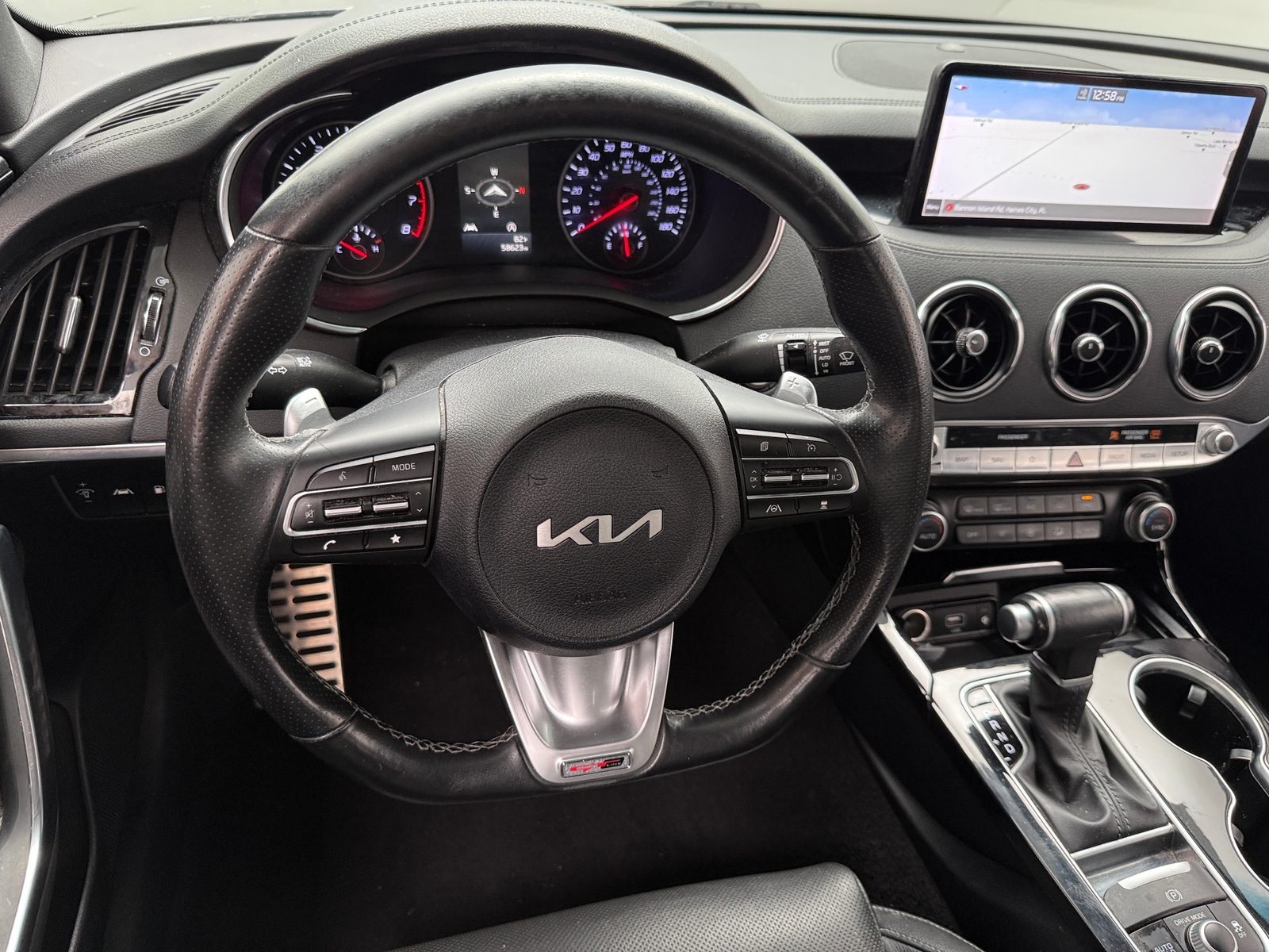Thumbnail: 2022 Kia Stinger - 4
