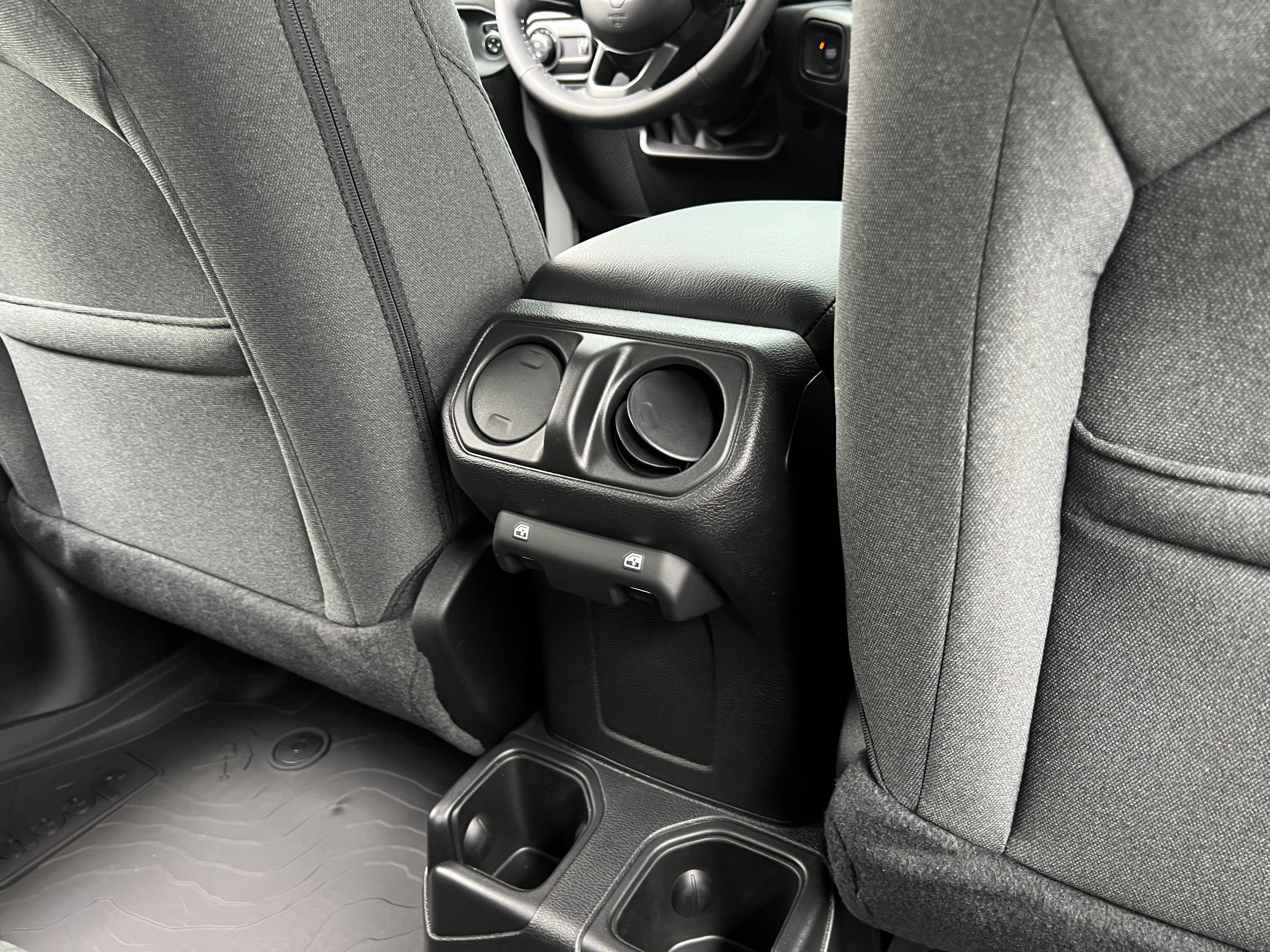 2026 Jeep Gladiator Willys - Photo 5