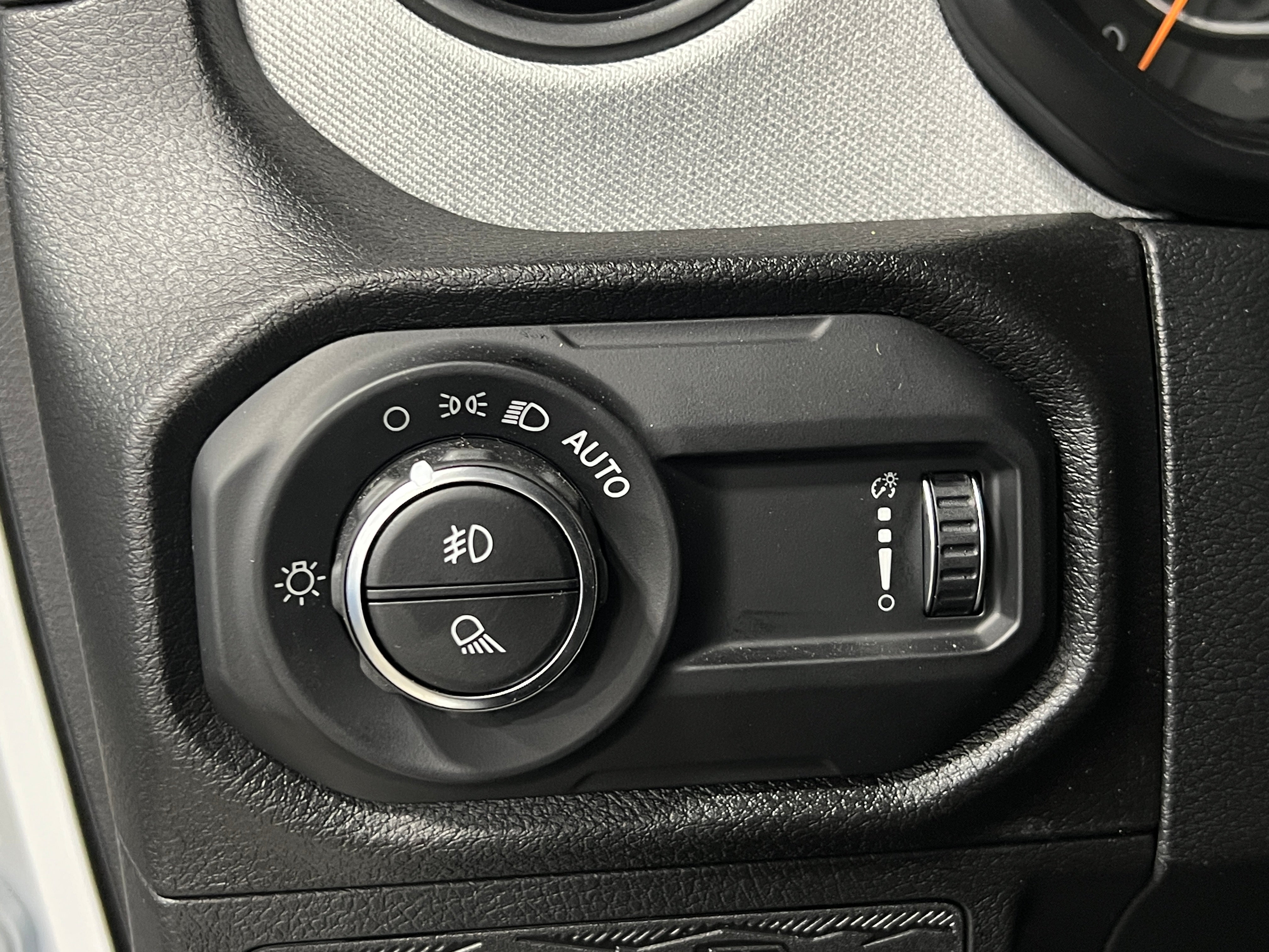 2026 Jeep Gladiator Willys - Photo 11