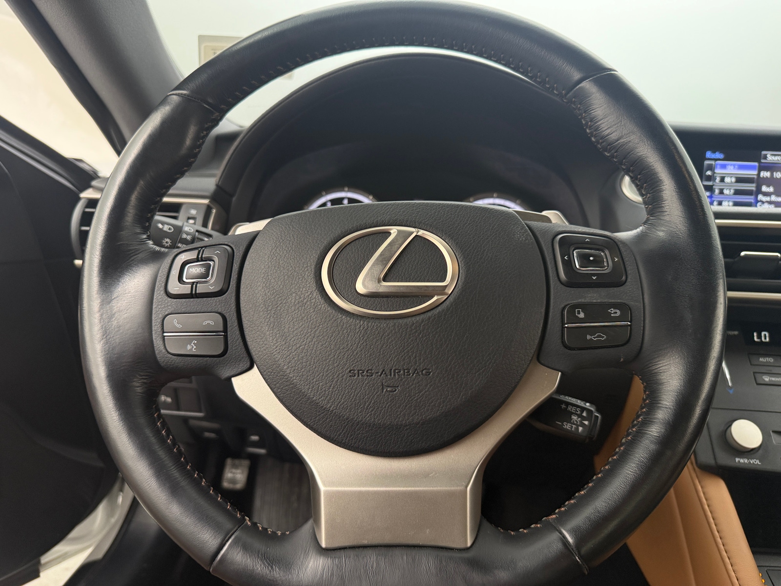 Thumbnail: 2016 Lexus RC - 3