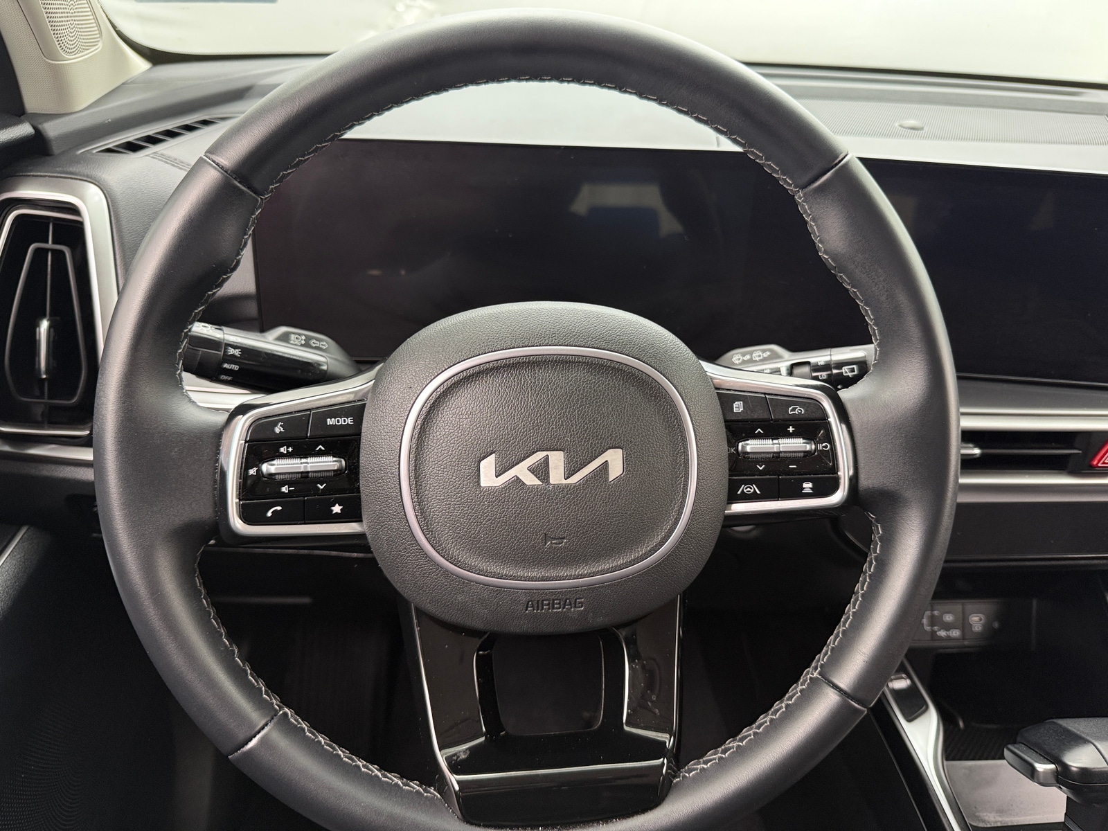 Thumbnail: 2025 Kia Sorento - 4