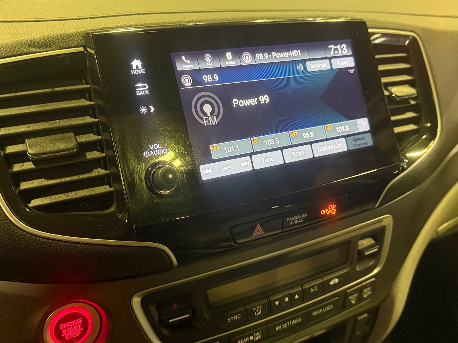 Thumbnail: 2020 Honda Pilot - 3