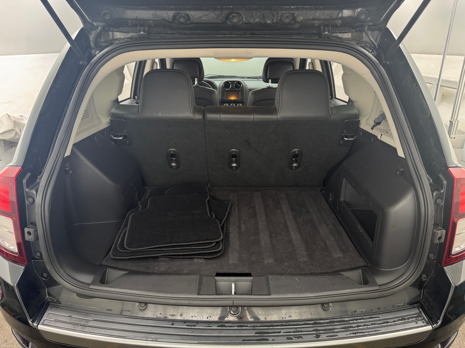 Thumbnail: 2017 Jeep Compass - 7