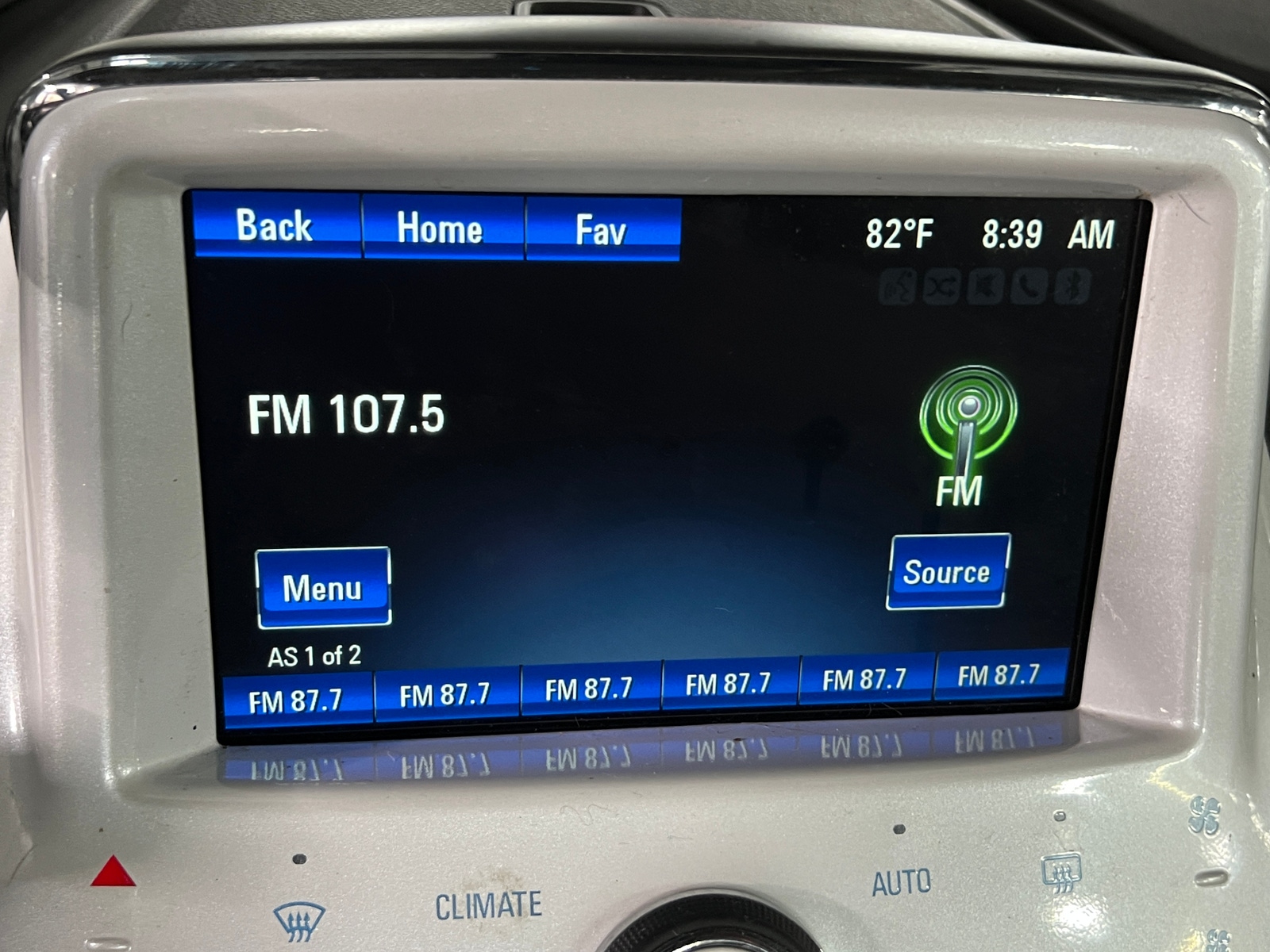 Thumbnail: 2013 Chevrolet Volt - 4