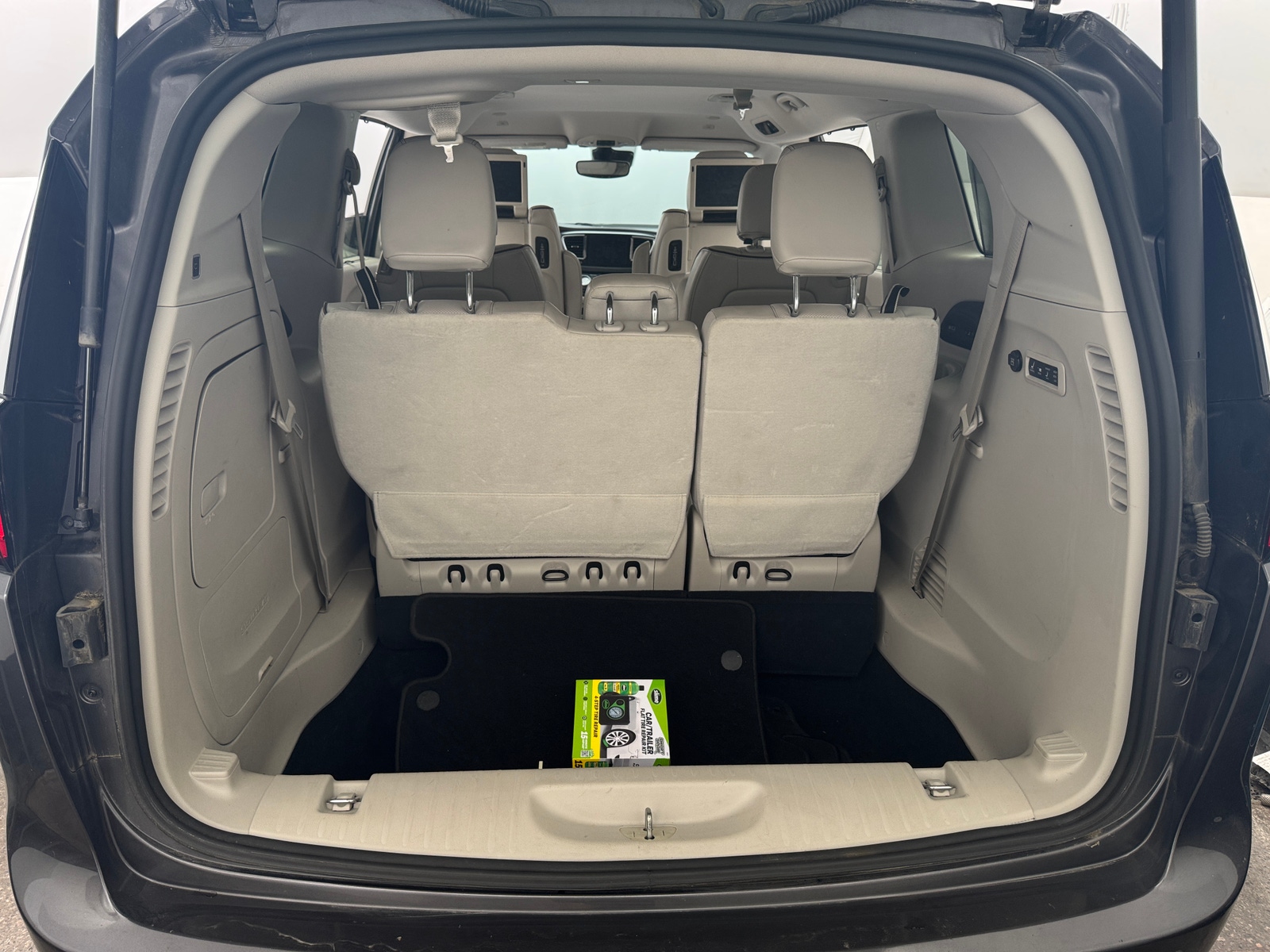 Thumbnail: 2019 Chrysler Pacifica - 6