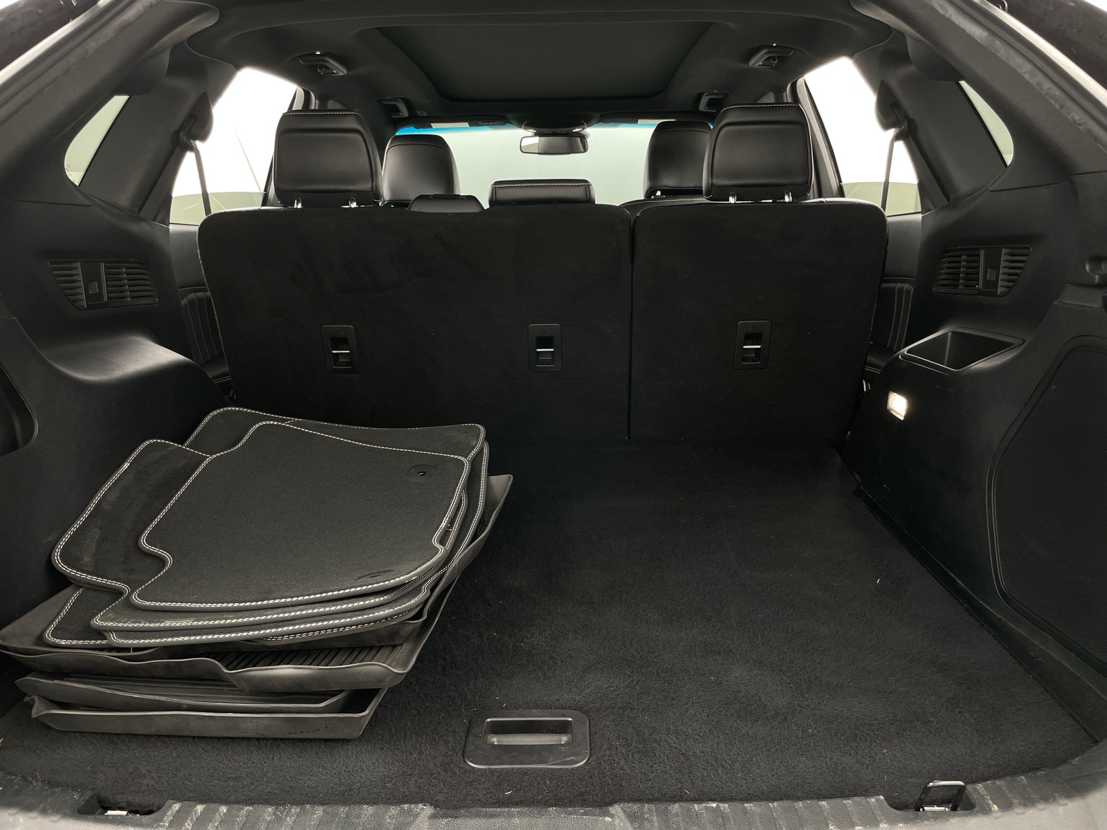 Thumbnail: 2020 Ford Edge - 6