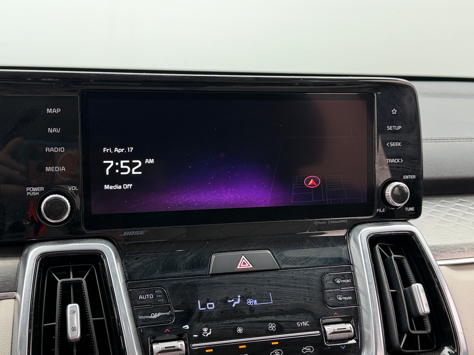 Thumbnail: 2023 Kia Sorento - 3