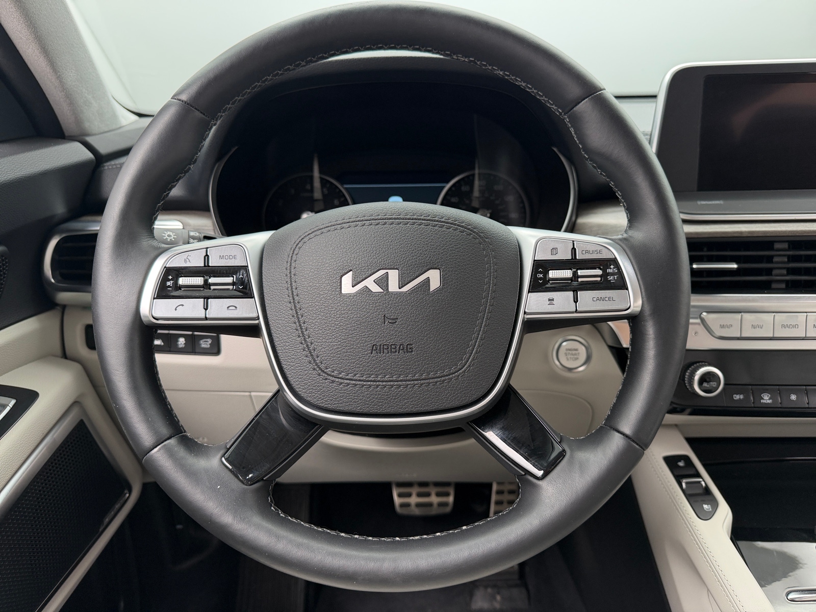 Thumbnail: 2022 Kia Telluride - 4