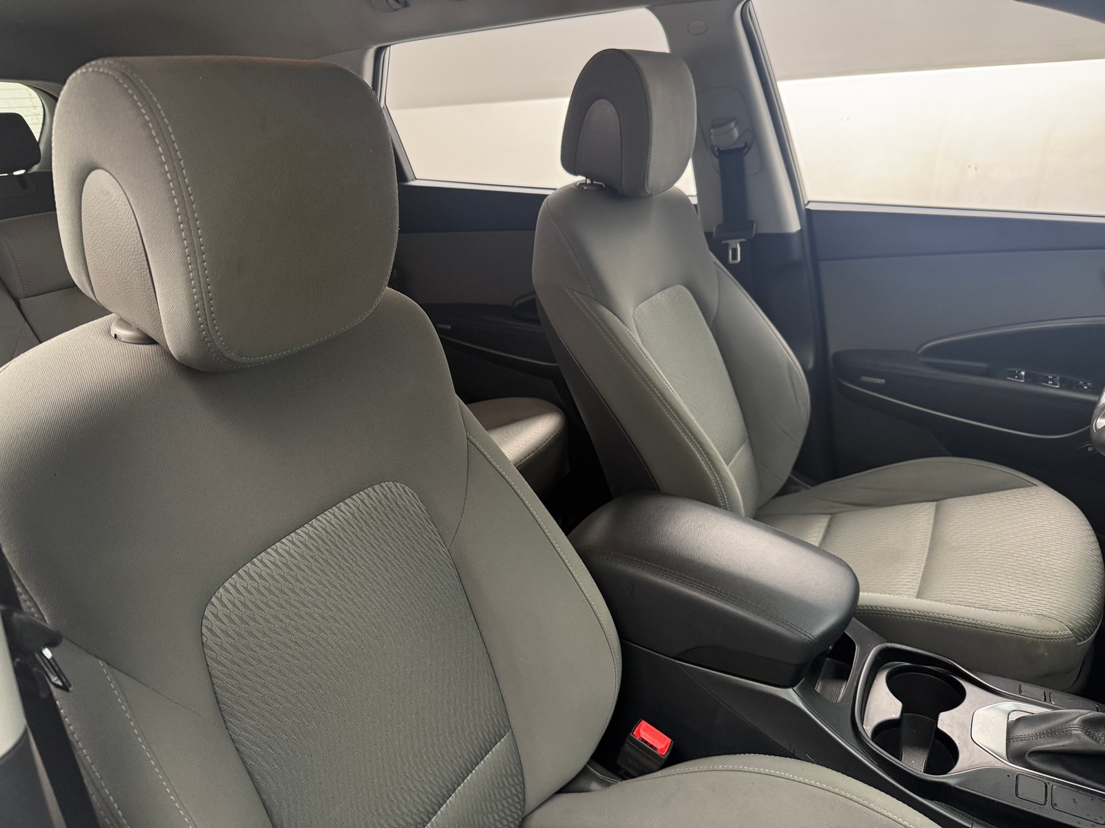 Thumbnail: 2017 Hyundai Santa Fe - 2