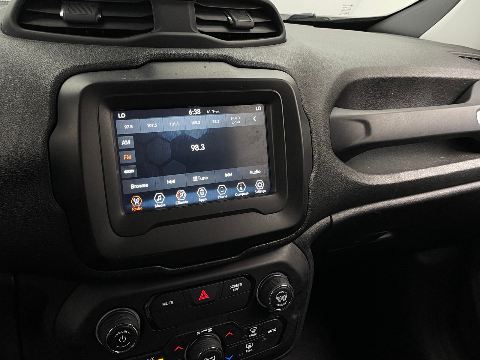 Thumbnail: 2020 Jeep Renegade - 4