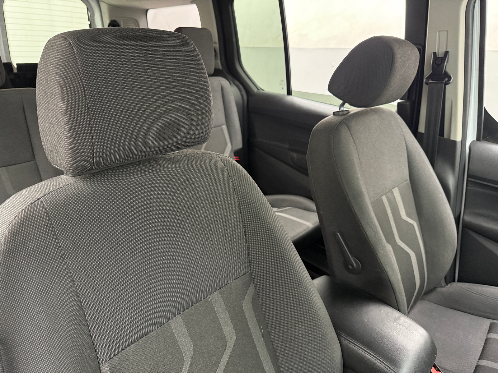 Thumbnail: 2018 Ford Transit Series - 2