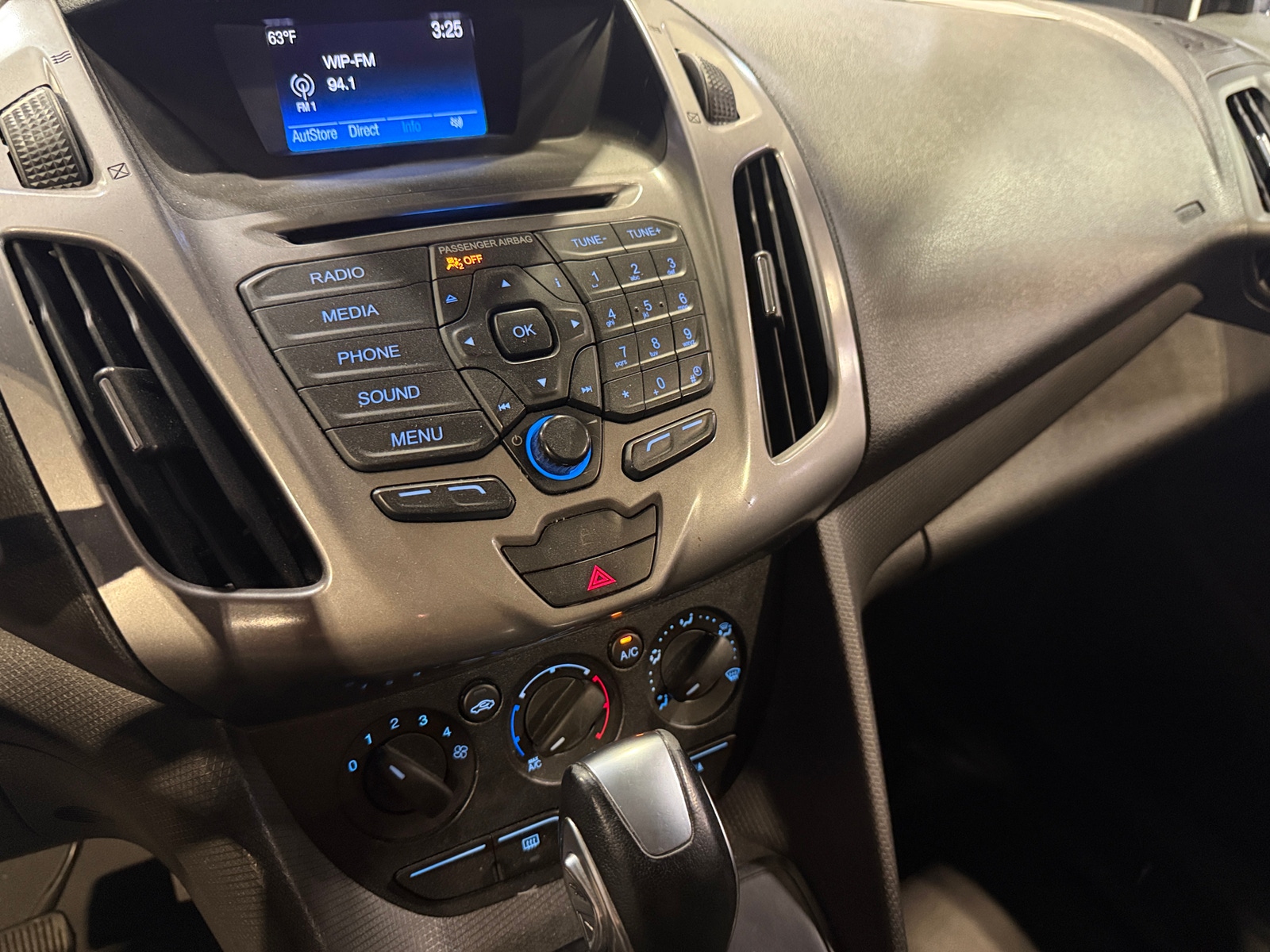 Thumbnail: 2018 Ford Transit Series - 4