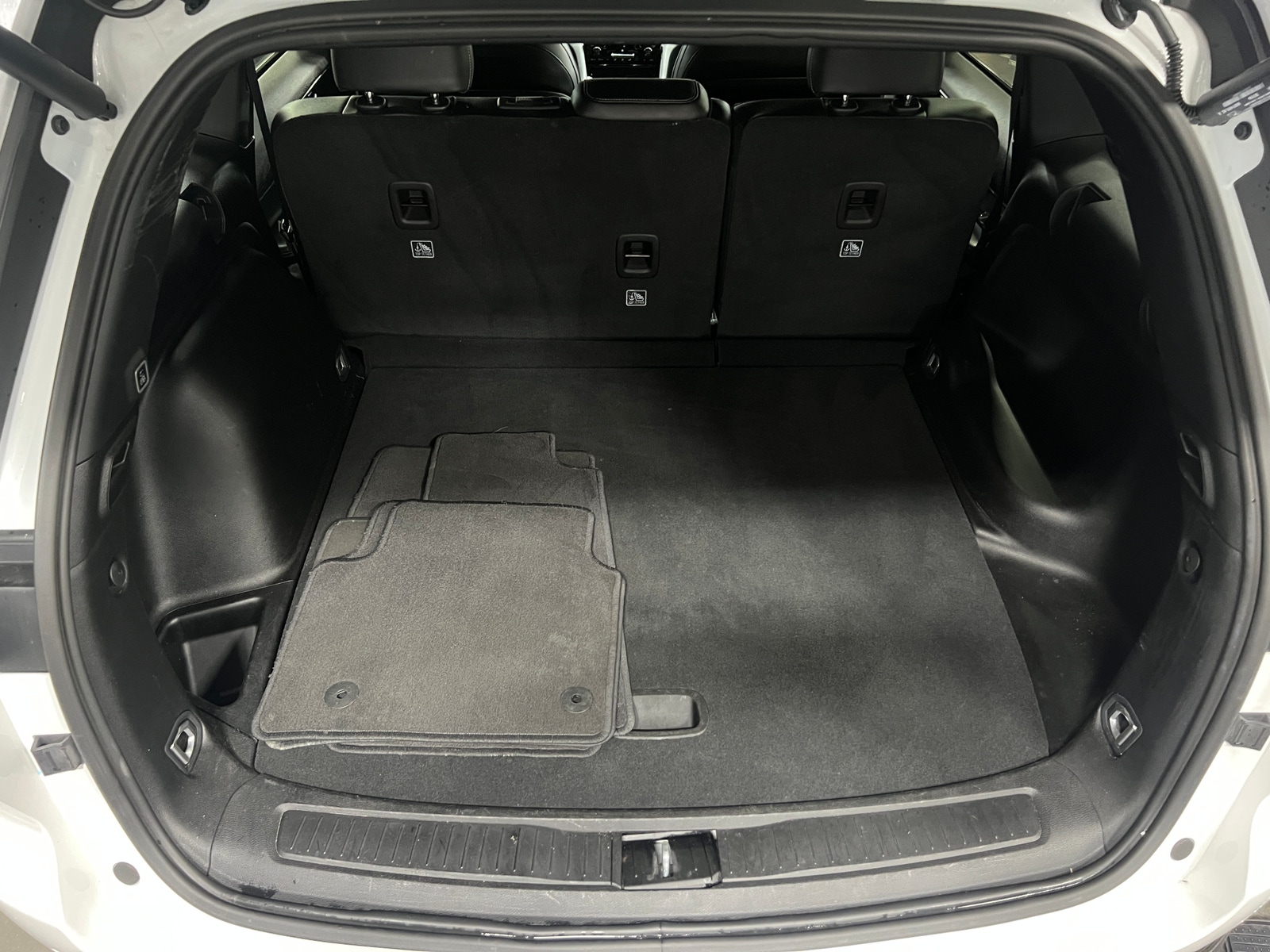 Thumbnail: 2025 Jeep Grand Cherokee - 6