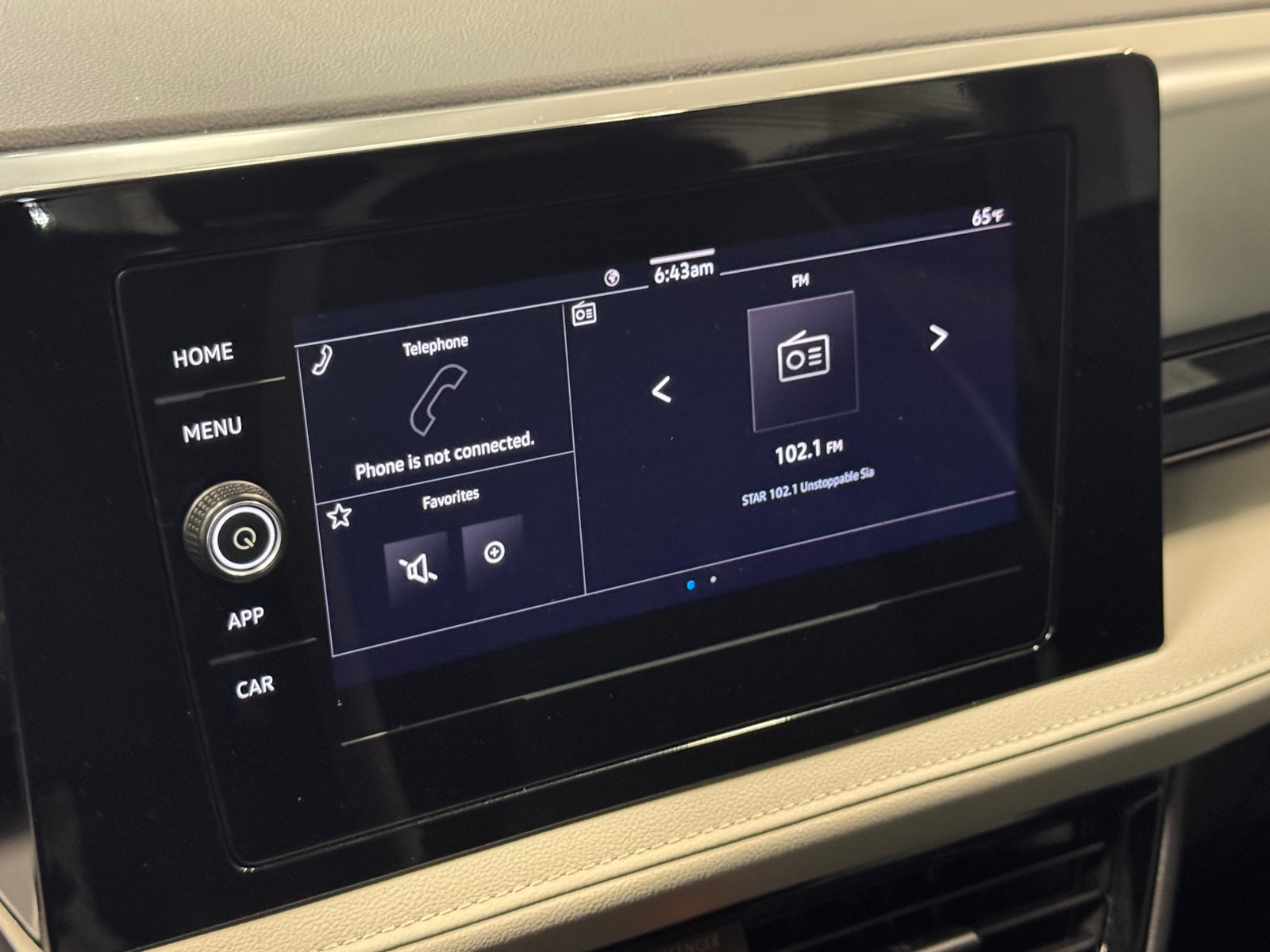 Thumbnail: 2025 Volkswagen Taos - 4