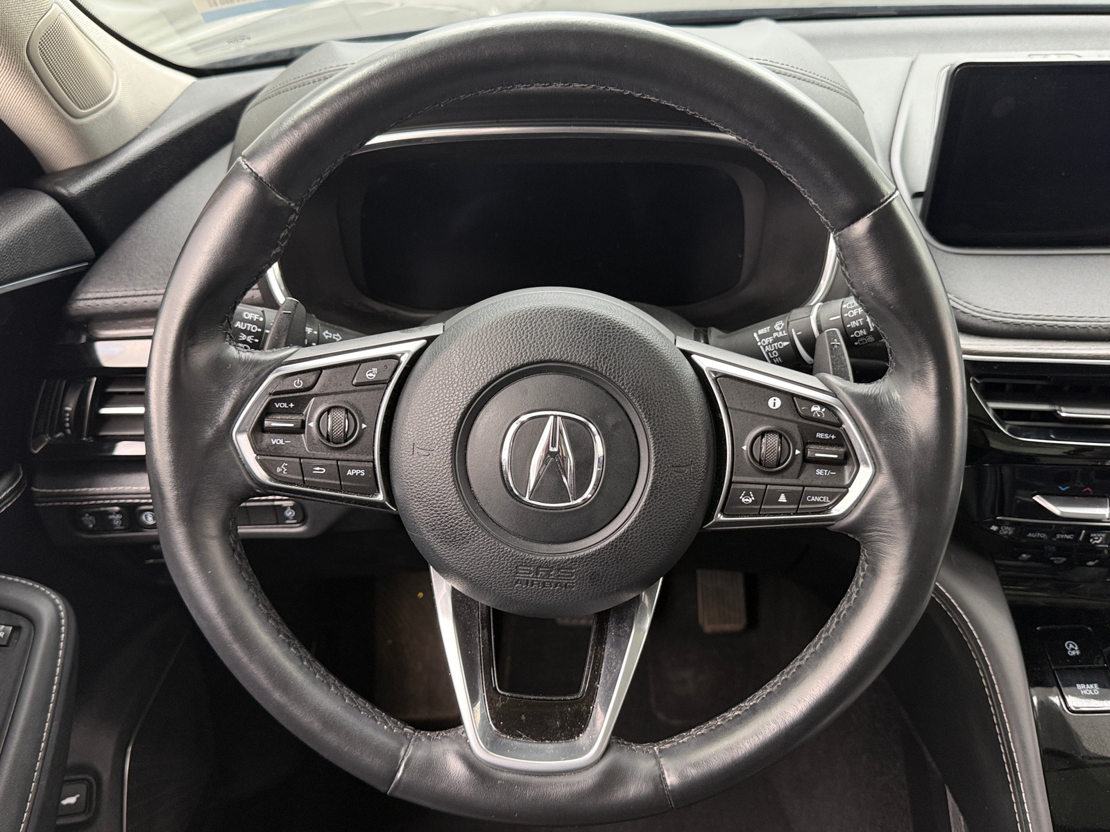 Thumbnail: 2023 Acura MDX - 4