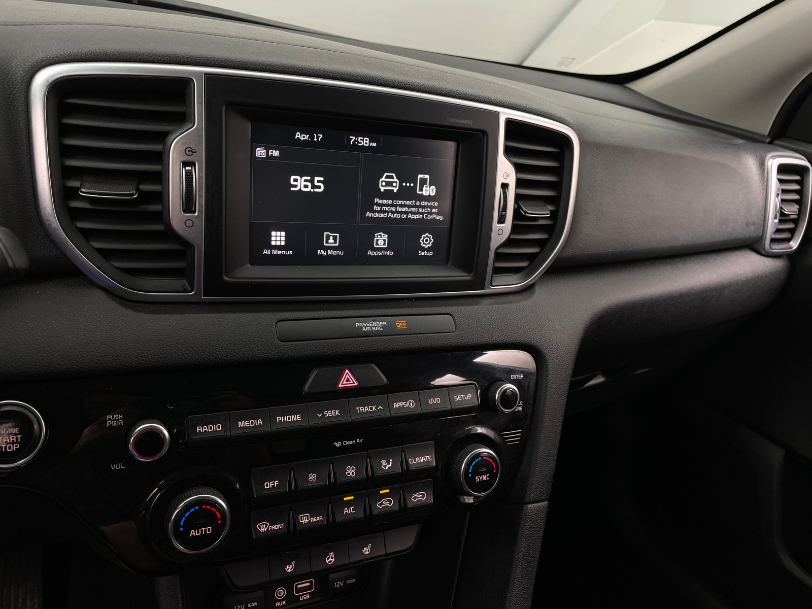 Thumbnail: 2019 Kia Sportage - 3