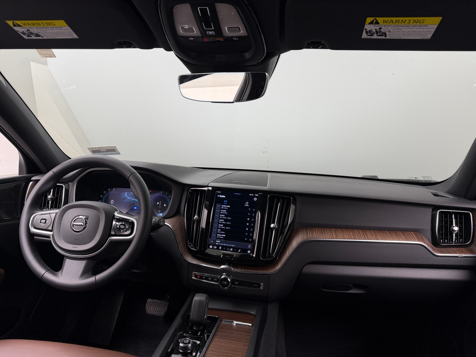 Thumbnail: 2023 Volvo XC60 - 2