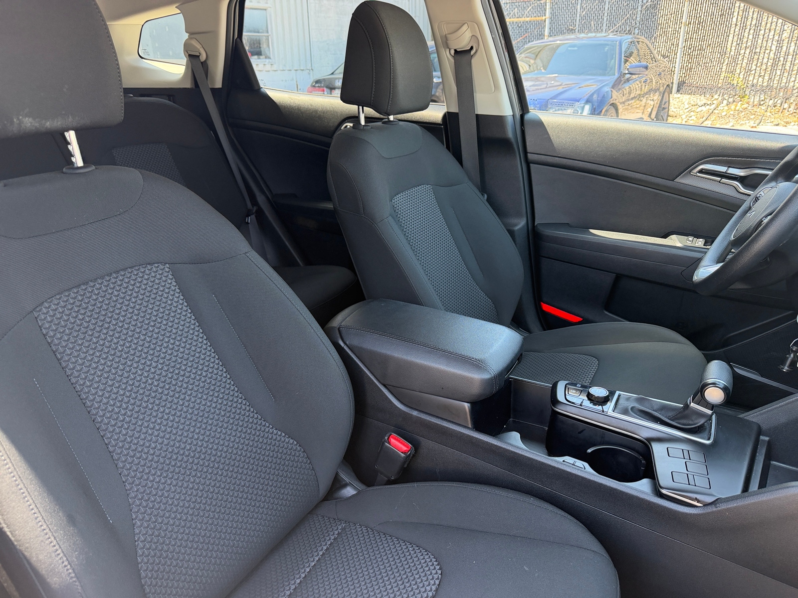 Thumbnail: 2025 Kia Sportage - 2