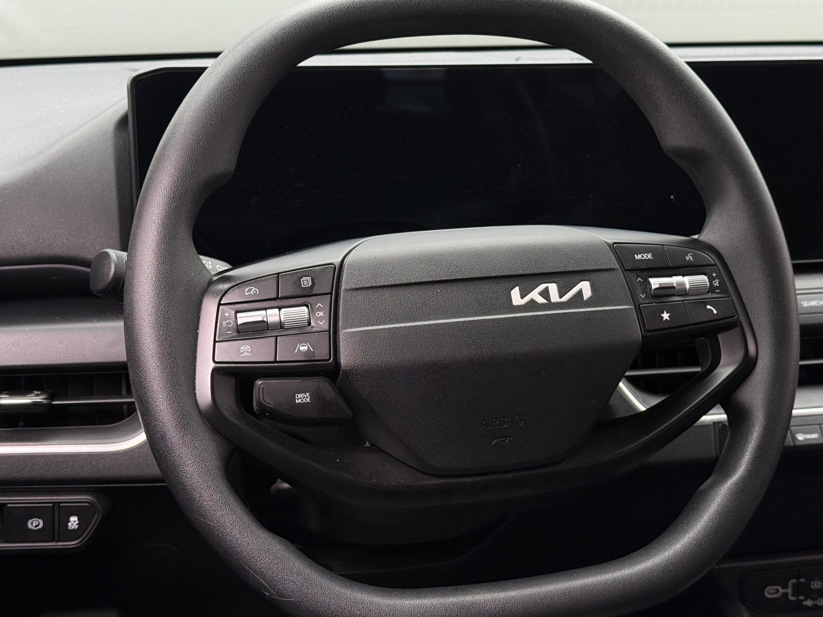 Thumbnail: 2025 Kia K4 - 5