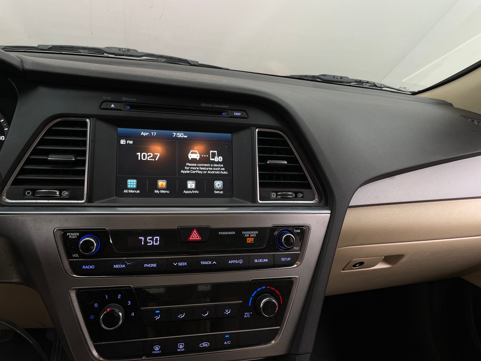 Thumbnail: 2016 Hyundai Sonata - 4