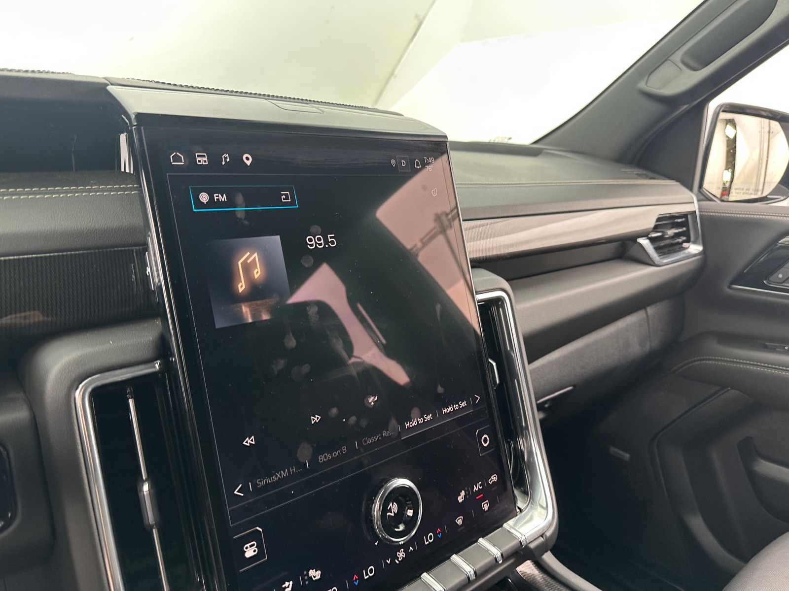 Thumbnail: 2025 GMC Yukon - 3