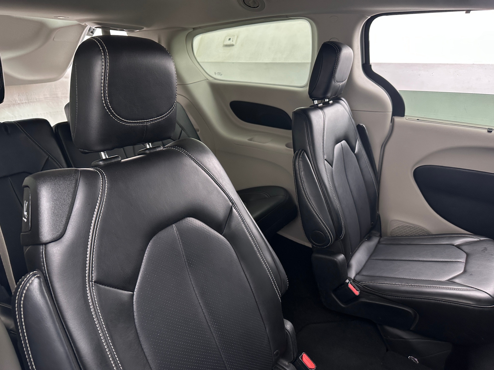 Thumbnail: 2024 Chrysler Pacifica - 5