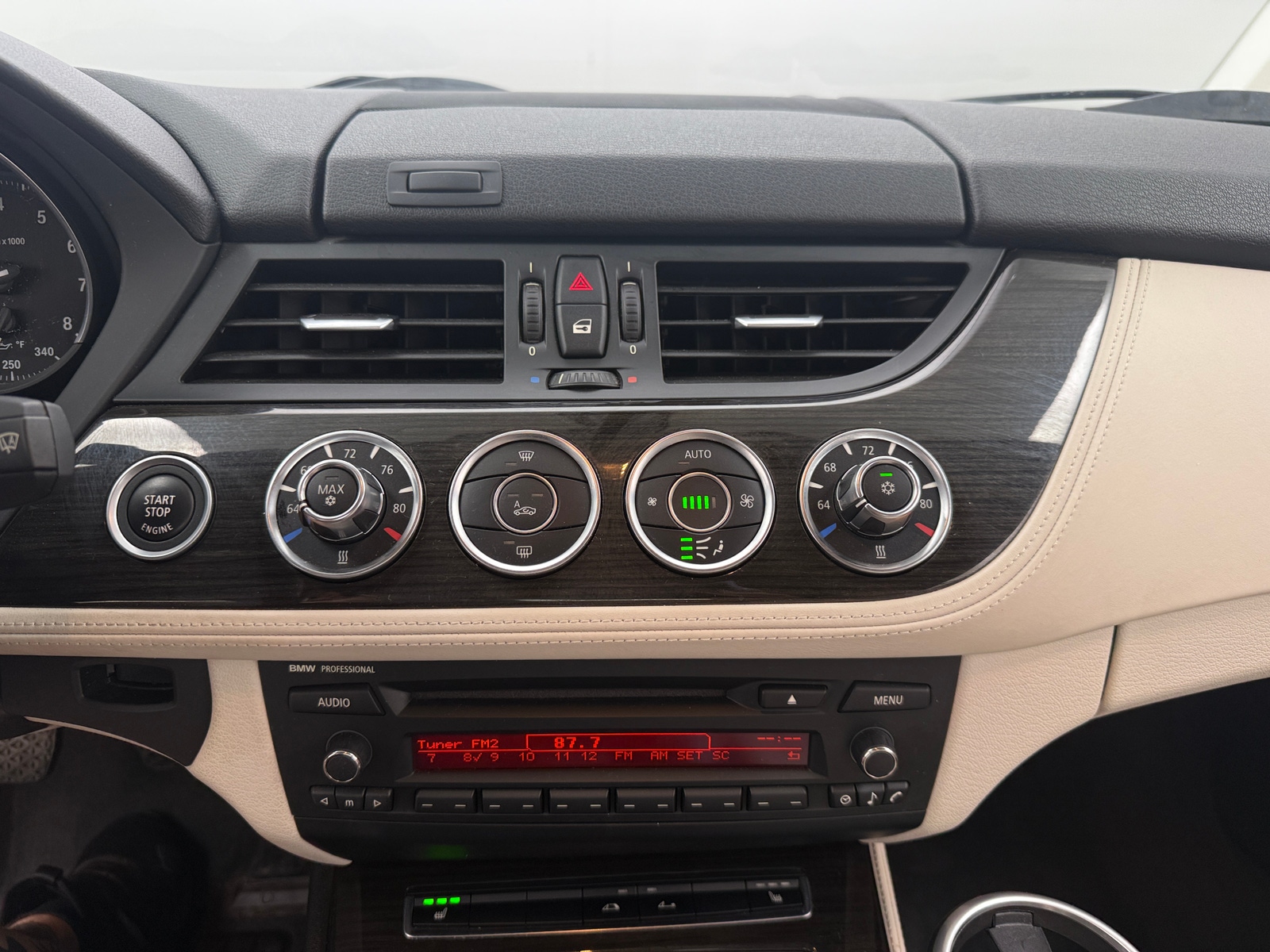 Thumbnail: 2011 BMW Z4 - 3