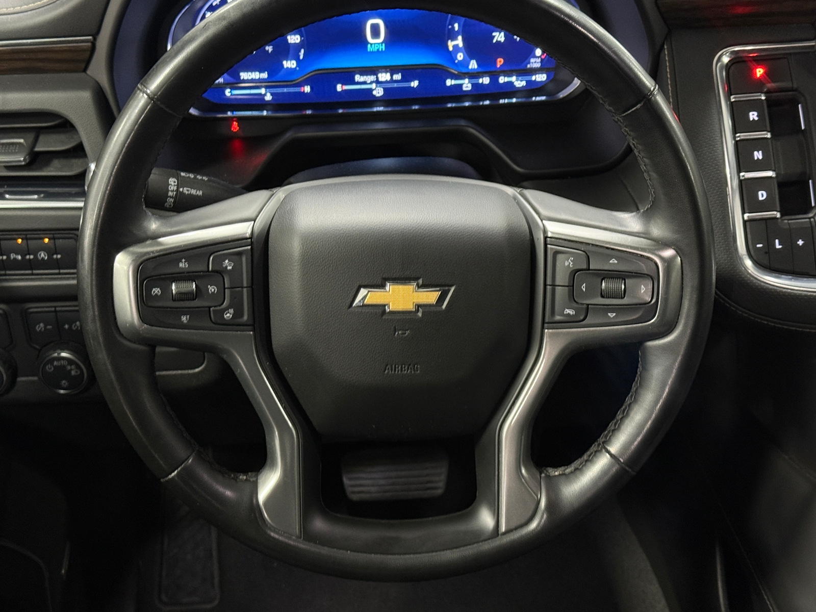 Thumbnail: 2023 Chevrolet Suburban - 4