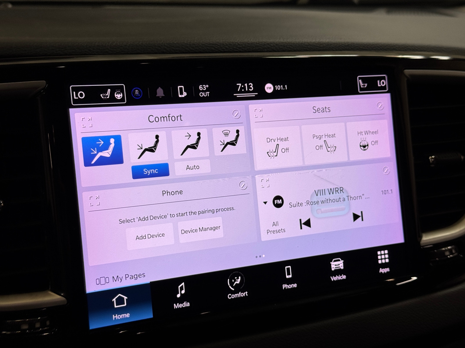 Thumbnail: 2022 Chrysler Pacifica - 3