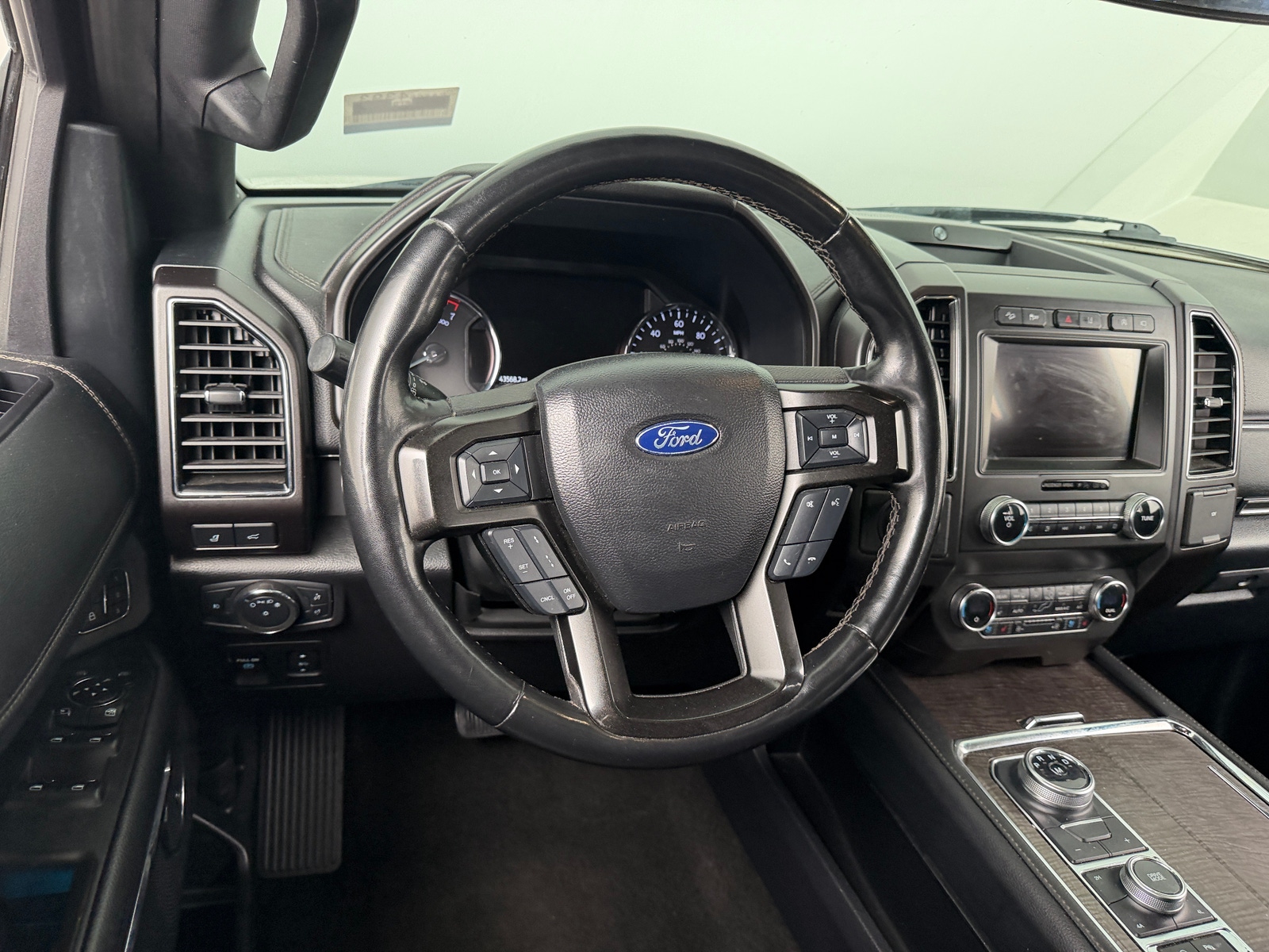 Thumbnail: 2020 Ford Expedition - 4